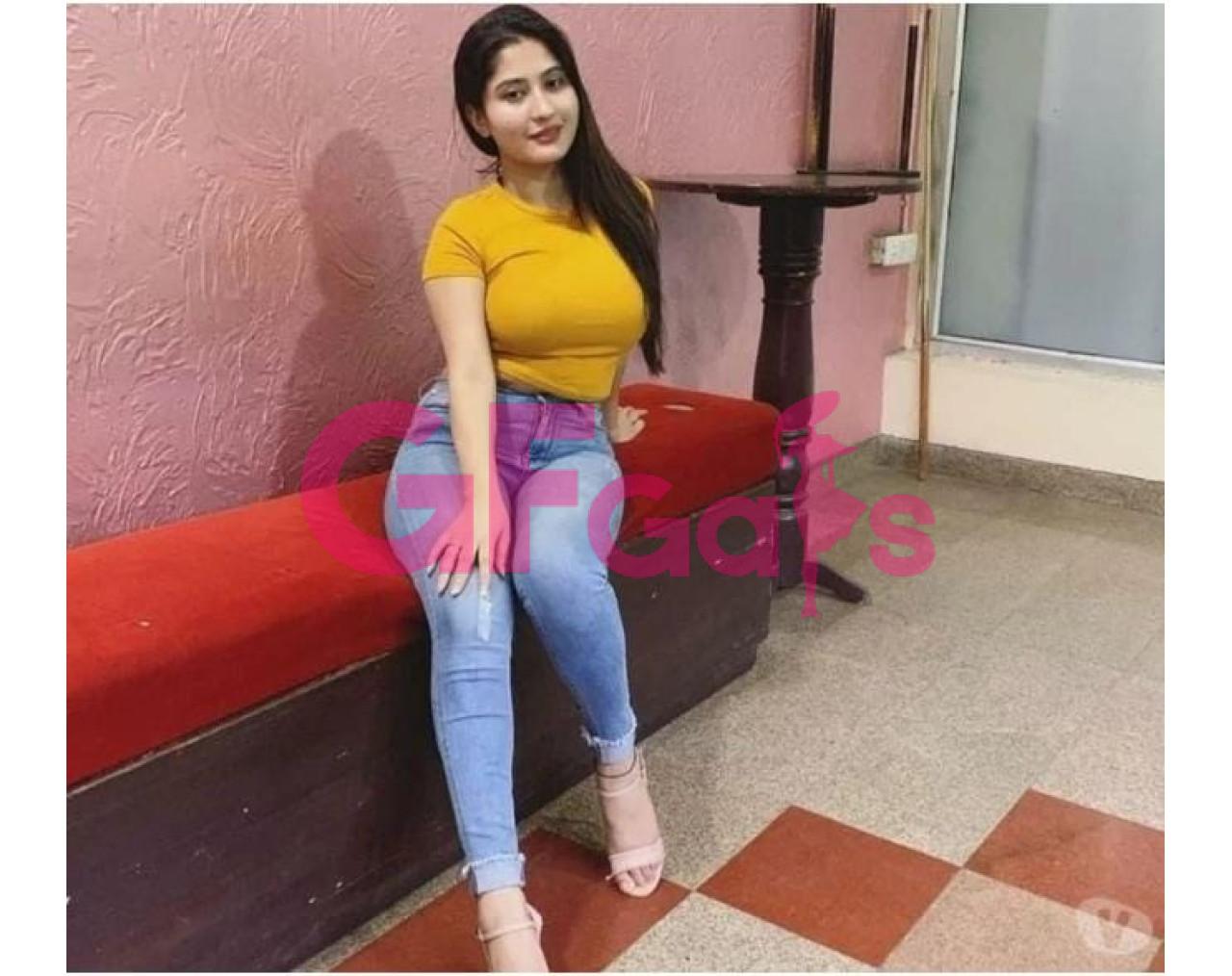 Amritsar Hot & Sexy College Model With Room